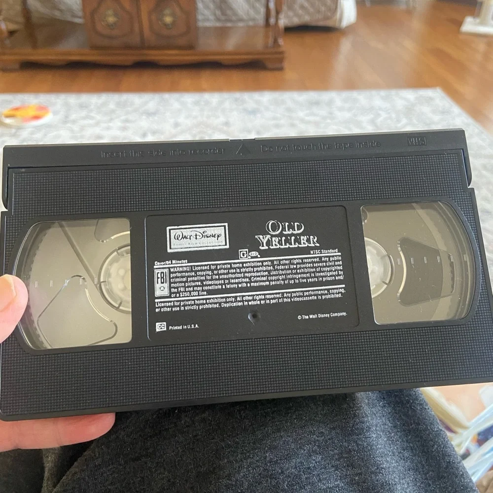 Disney Old Yeller VHS Tape - Black